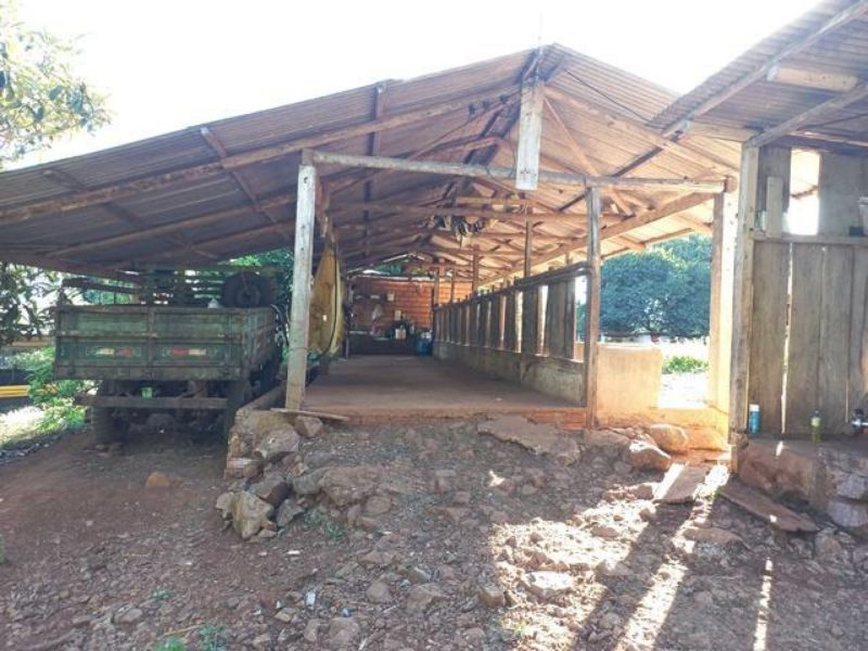 Terreno com 96.800,00m² com granja e moradias, localizado em Concórdia - SC