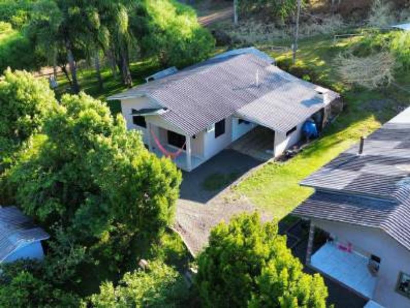 Terreno Urbano com 5 edificações, localizado em Jaborá - SC