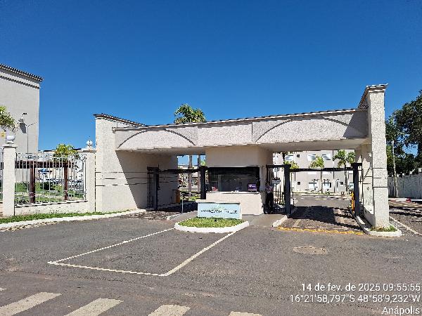 Apartamento : area_privativa: 42,81: area_terre.