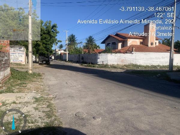 Apartamento : area_privativa: 44,28: area_terre.