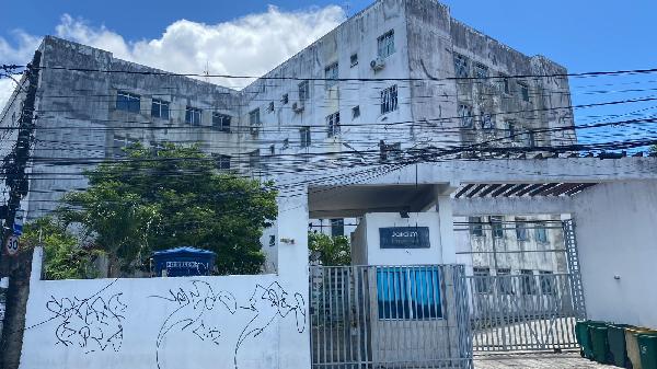 Apartamento : area_privativa: 44,17: area_terre.