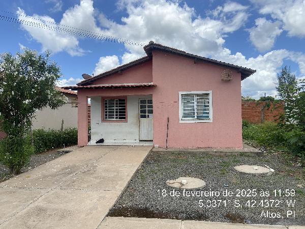 Casa : area_privativa: 62: area_terreno:.