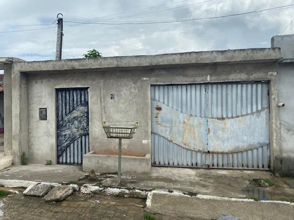 Casa : area_privativa: 65: area_terreno:.