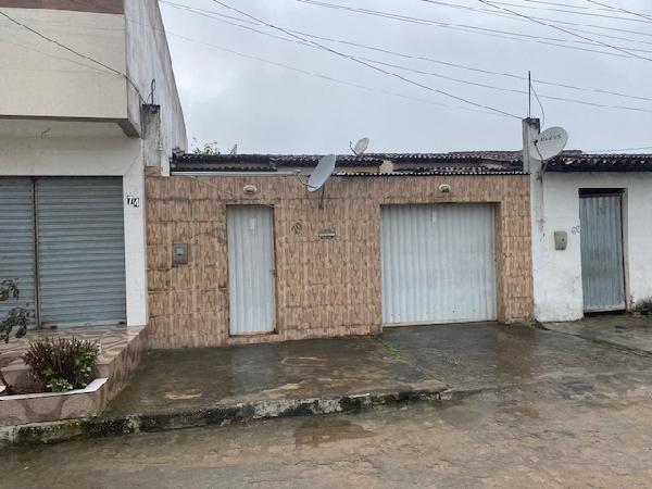 Casa : area_privativa: 49,68: area_terre.