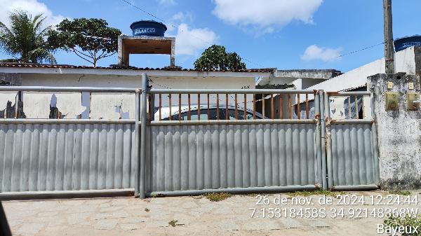 Casa : area_privativa: 45,72: area_terre.