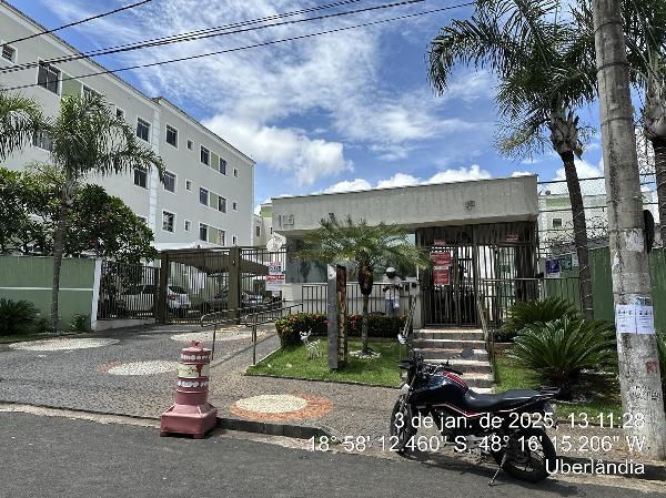 Apartamento : area_privativa: 43,61: area_terre.