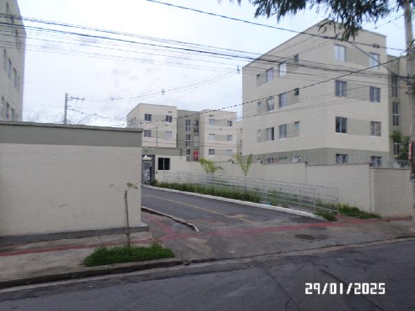 Apartamento : area_privativa: 41,99: area_terre.
