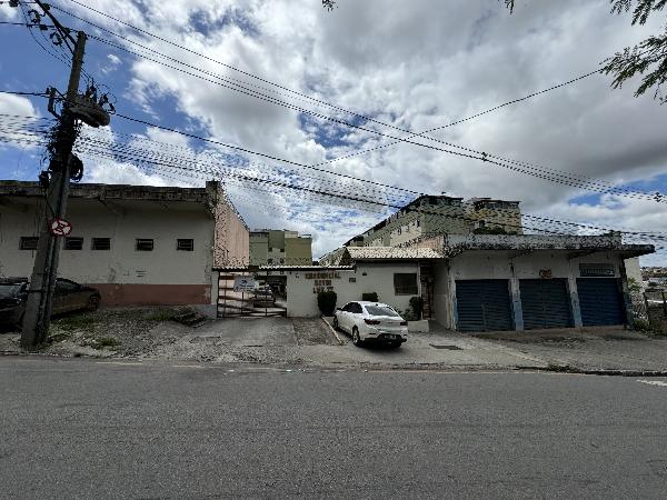 Apartamento : area_privativa: 42,98: area_terre.