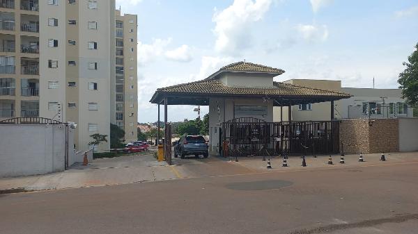 Apartamento : area_privativa: 66,53: area_terre.