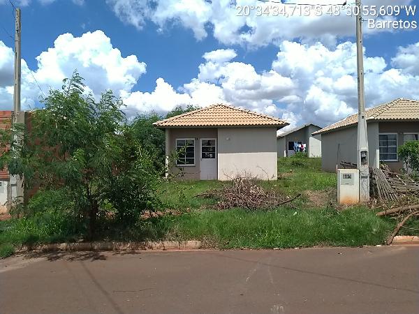 Casa : area_privativa: 43,85: area_terre.