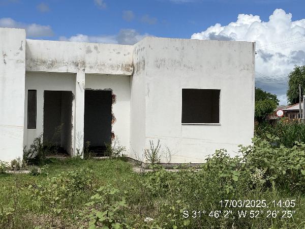 Casa : area_privativa: 43: area_terreno:.