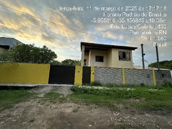 Casa : area_privativa: 127,33: area_terr.