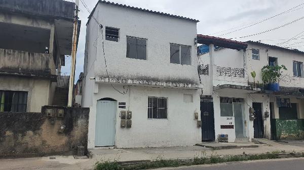 Casa : area_privativa: 28,9: area_terren.