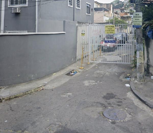 Casa : area_privativa: 99,78: area_terre.