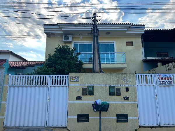 Casa : area_privativa: 75: area_terreno:.