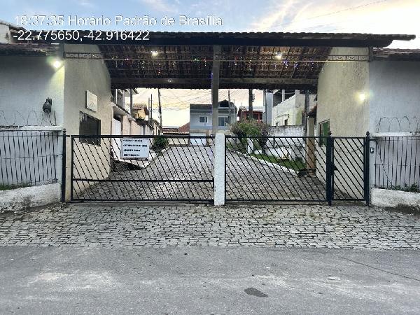 Casa : area_privativa: 109,61: area_terr.