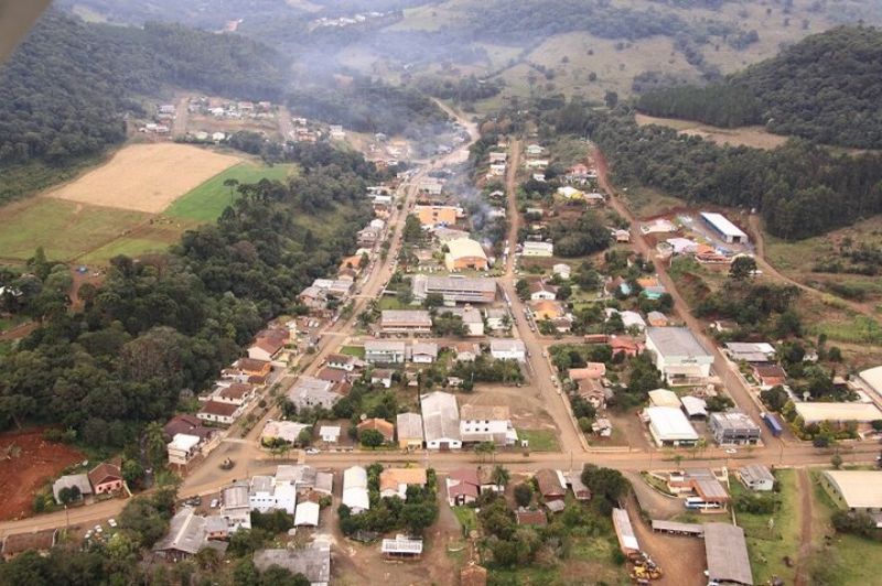 Terreno urbano em presidente castelo branco/sc.