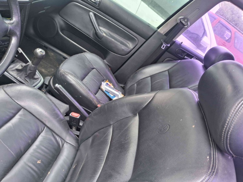 AUTOMÓVEL VW/GOLF 2.0 2000/2000