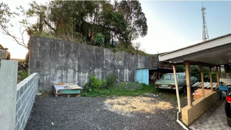 Terreno com casa em Catanduvas/SC, localizado em Catanduvas - SC