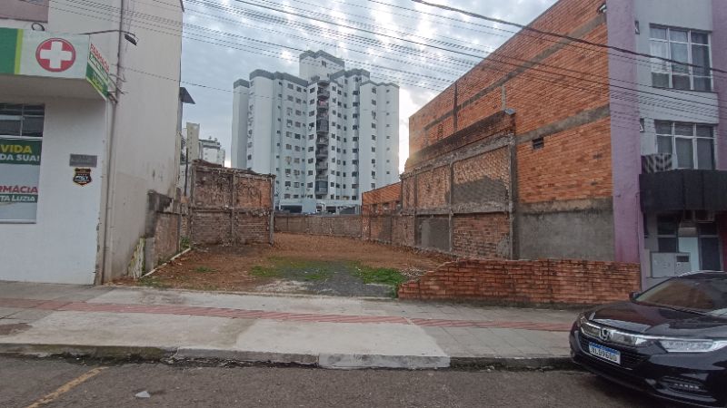 Terreno No centro Com 572,00m², localizado em Concórdia - SC