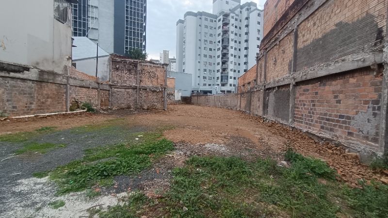 Terreno No centro Com 572,00m², localizado em Concórdia - SC