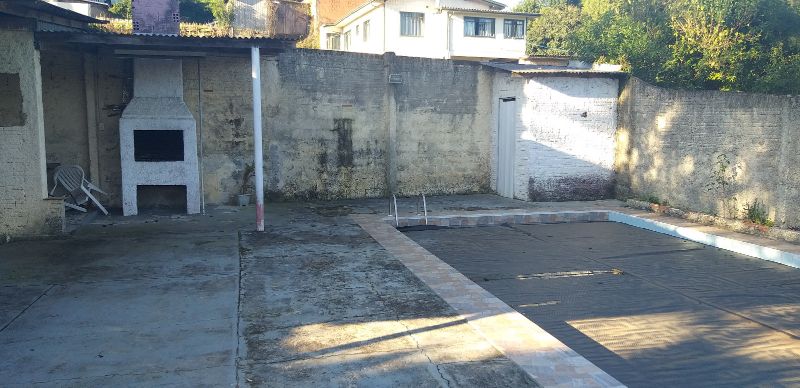 Terreno com 700,00m² mais casa com 139,00m², localizado em Caçador - SC