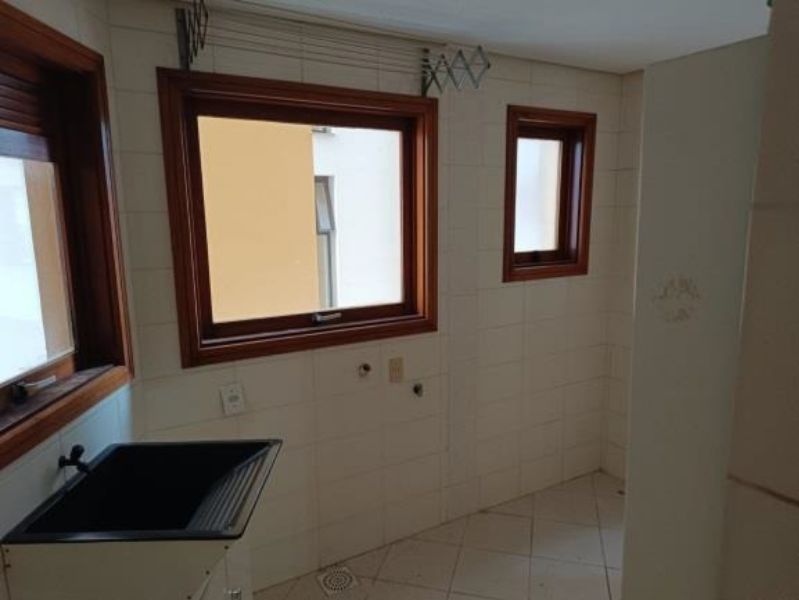 Apto n° 401 com 109,81m²,  no centro de Guaporé/RS, localizado em Guaporé - RS