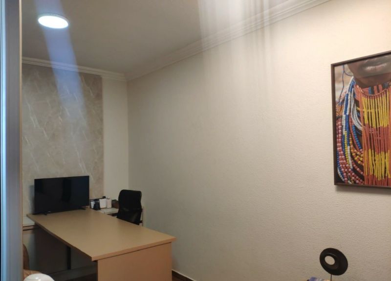 Sala Comercial com 76,45m² mais Apto com 76,45m², localizado em Palmas - PR