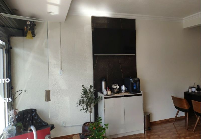 Sala Comercial com 76,45m² mais Apto com 76,45m², localizado em Palmas - PR