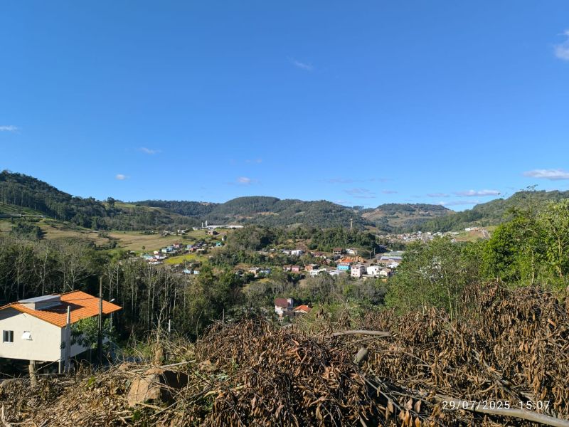Terreno urbano com 403,15 m², localizado em Arabutã - SC, bairro Centro