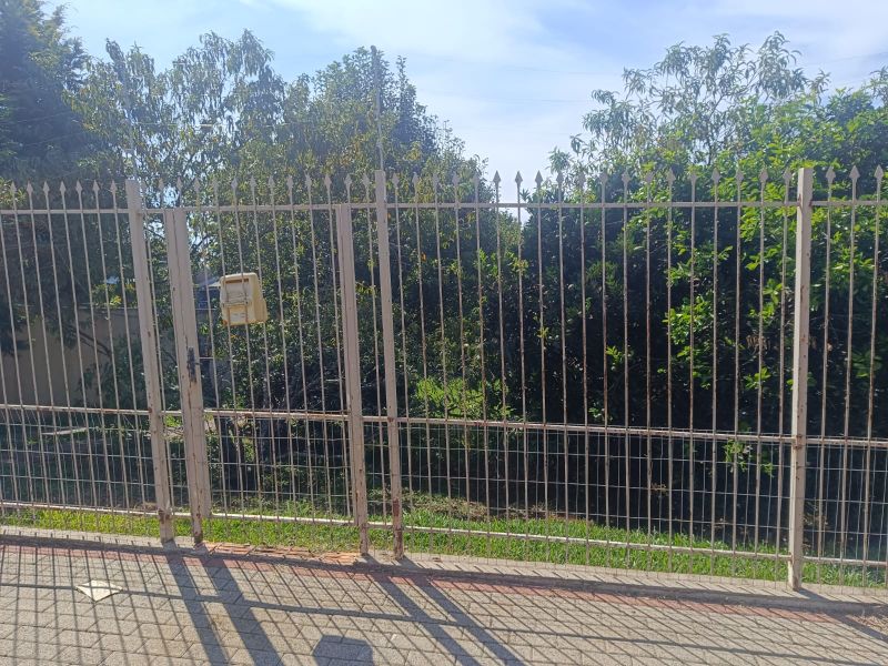 Terreno com 798,00 m² mais casa, B. Santa Cruz, localizado em Palmas - PR, bairro Santa Cruz
