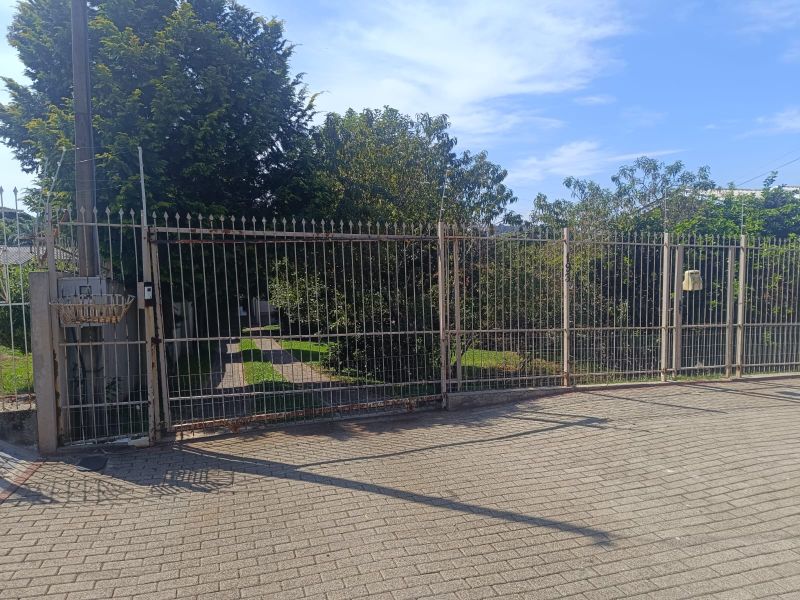 Terreno com 798,00 m² mais casa, B. Santa Cruz, localizado em Palmas - PR, bairro Santa Cruz