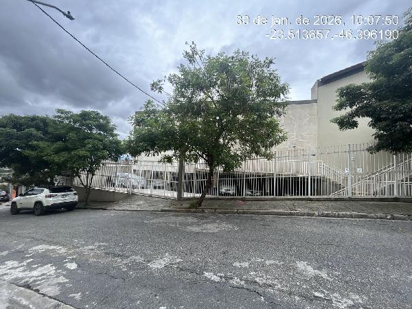 Apartamento : area_privativa: 49,44: area_terre