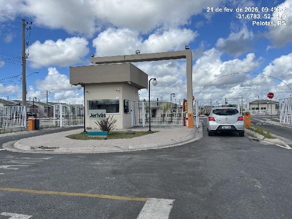 Casa : area_privativa: 43,08: area_terre