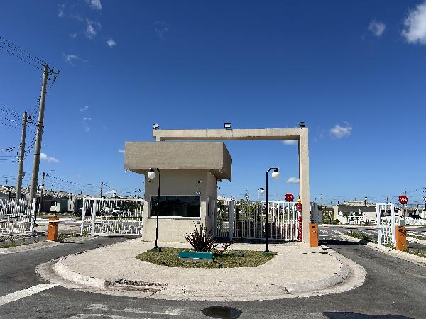 Casa : area_privativa: 42,74: area_terre
