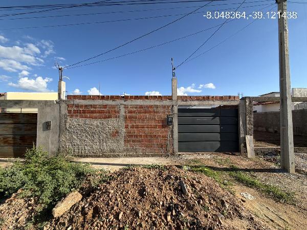 Casa : AREA_PRIVATIVA: 51,99: AREA_TERRE, localizado em Salgueiro - PE