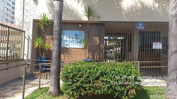 Apartamento : area_privativa: 44,75: area_terre