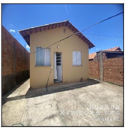 Casa : AREA_PRIVATIVA: 45,29: AREA_TERRE, localizado em Divinópolis - MG