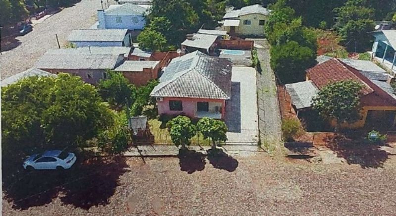 Terreno com 372,0m2  com casa de 132,00m², localizado em Santo Augusto - RS