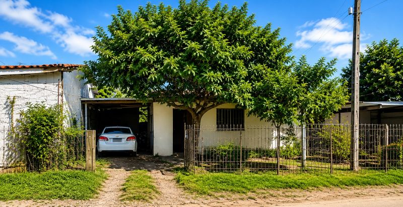 Imagem do imóvel Terreno com 340,00m²  mais casa 66,63m²