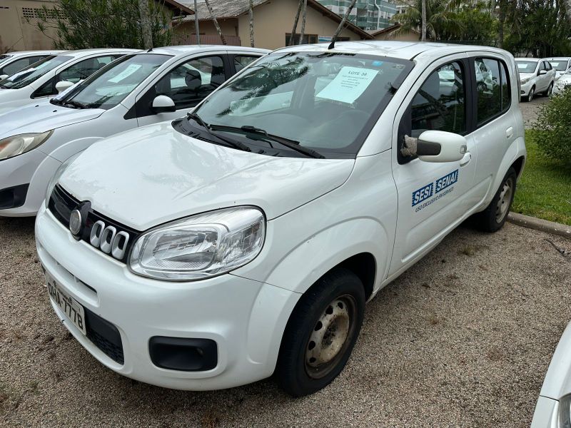 VEÍCULO FIAT UNO EVOLUTION QHA7778, ANO/MODELO 201