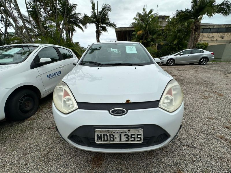 VEÍCULO FORD FIESTA SEDAN MDB1355, ANO/MODELO 2014