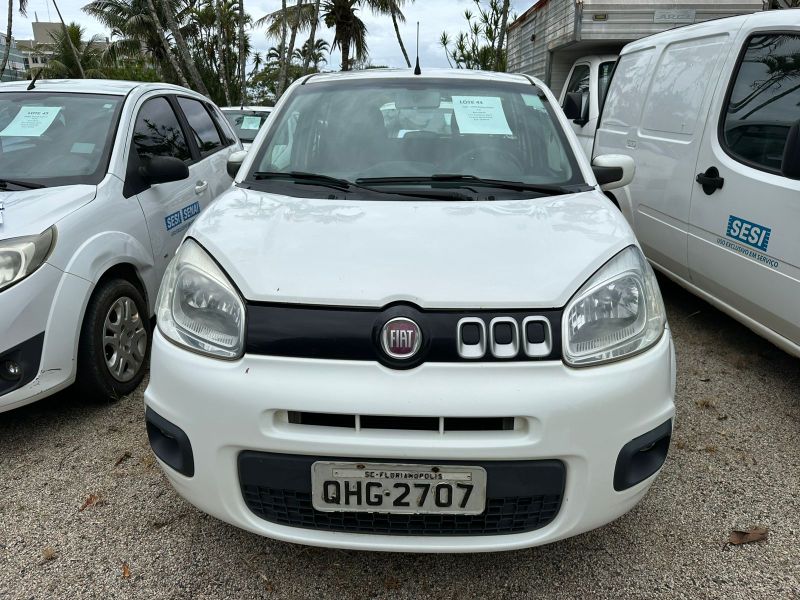 VEÍCULO FIAT UNO EVOLUTION QHG2707, ANO/MODELO 201