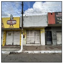 Comercial : area_privativa: 131,04: area_terr