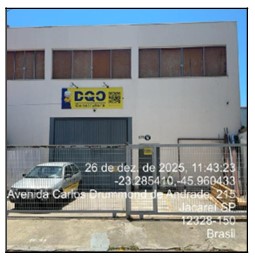 Comercial : AREA_PRIVATIVA: 202,5: AREA_TERRE