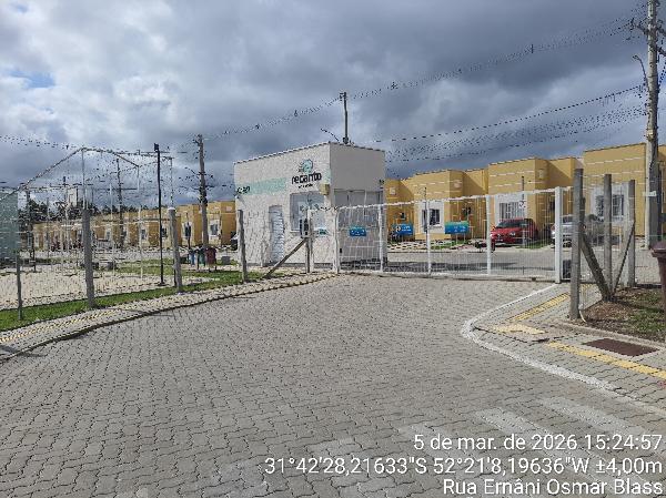 Casa : area_privativa: 47,13: area_terre