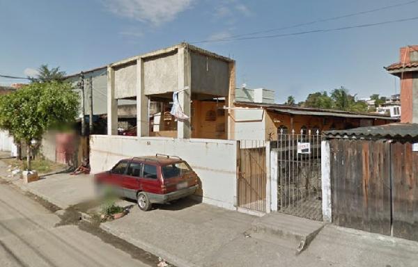 Casa : area_privativa: 43,18: area_terre