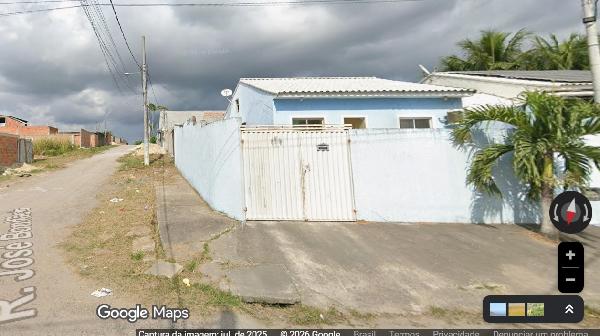 Casa : area_privativa: 66,99: area_terre