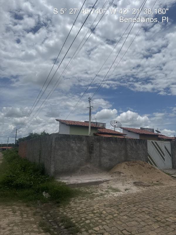 Casa : area_privativa: 56,01: area_terre