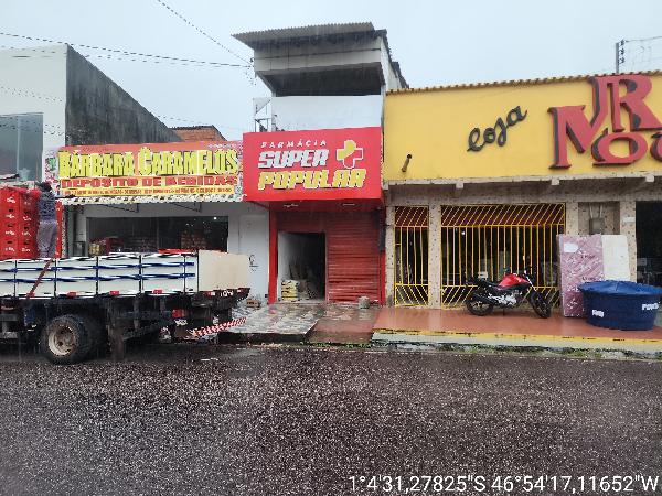 Casa : area_privativa: 207,63: area_terr